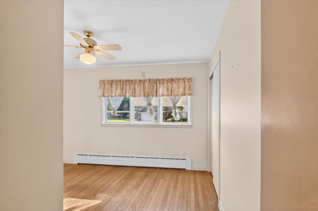 569 Charles Avenue, Alma, MI 48801