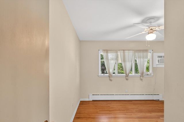 569 Charles Avenue, Alma, MI 48801