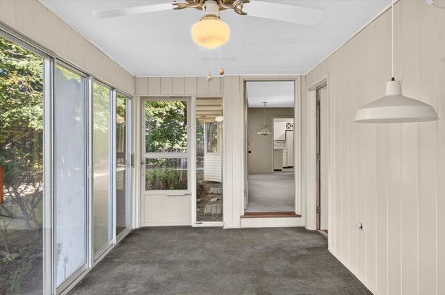 569 Charles Avenue, Alma, MI 48801