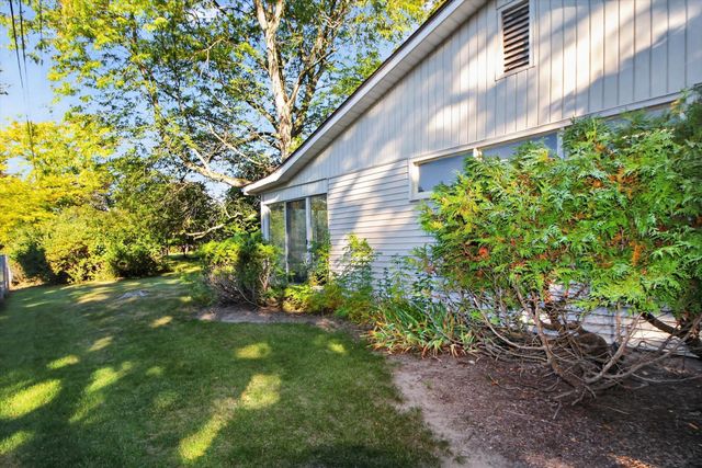 569 Charles Avenue, Alma, MI 48801