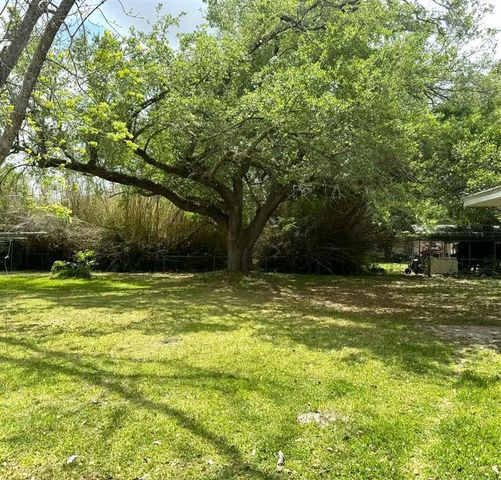 131 N Aracobra St Street, Sulphur, LA 70663