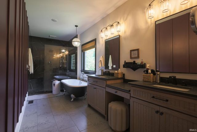1436 Fayetteville Owen Road, Bedford, IN 47421