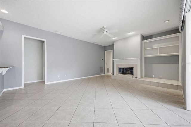 18629 AVENUE CAPRI, Lutz, FL 33558