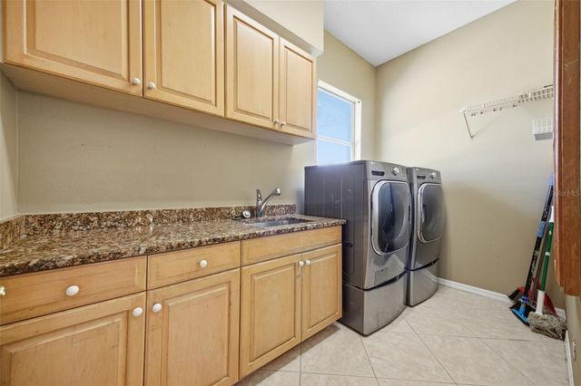 18629 AVENUE CAPRI, Lutz, FL 33558