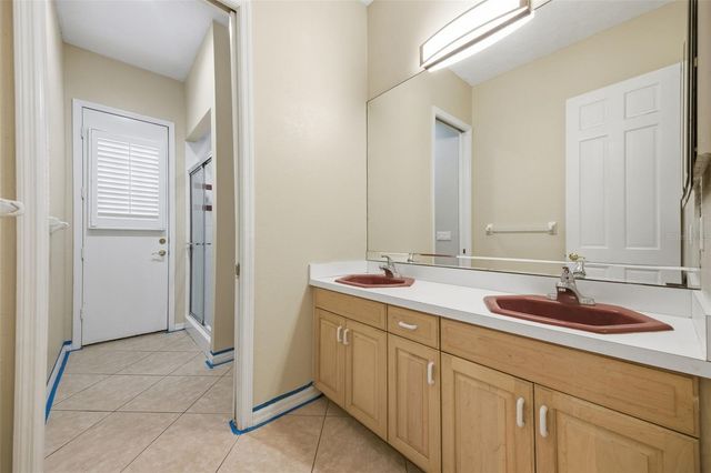 18629 AVENUE CAPRI, Lutz, FL 33558