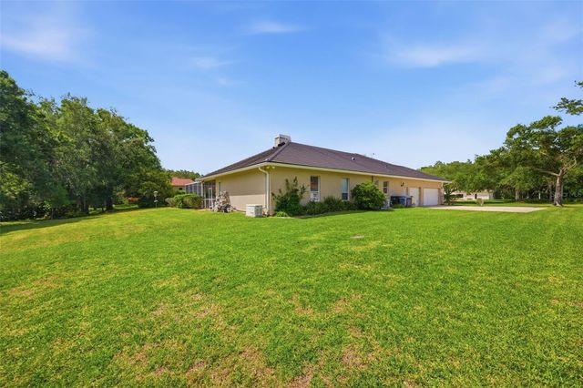 18629 AVENUE CAPRI, Lutz, FL 33558