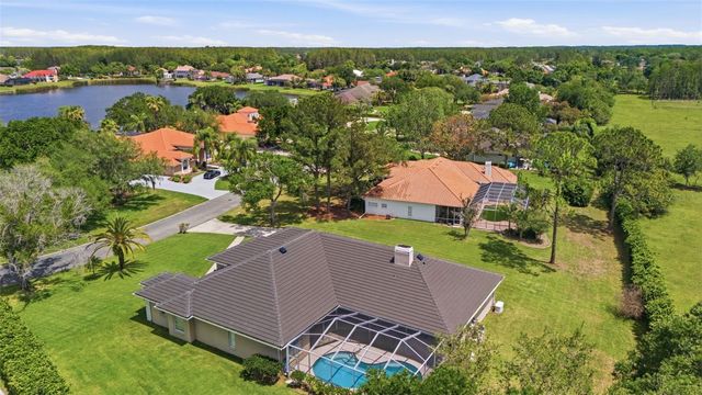 18629 AVENUE CAPRI, Lutz, FL 33558