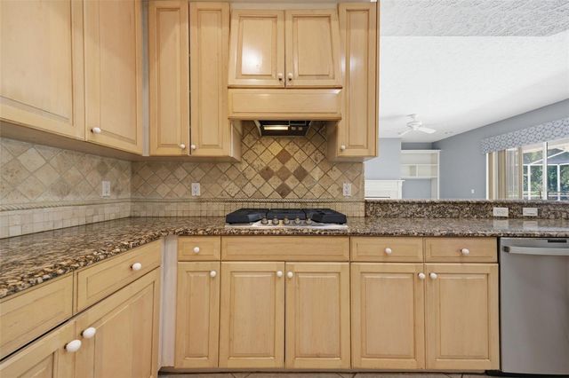 18629 AVENUE CAPRI, Lutz, FL 33558