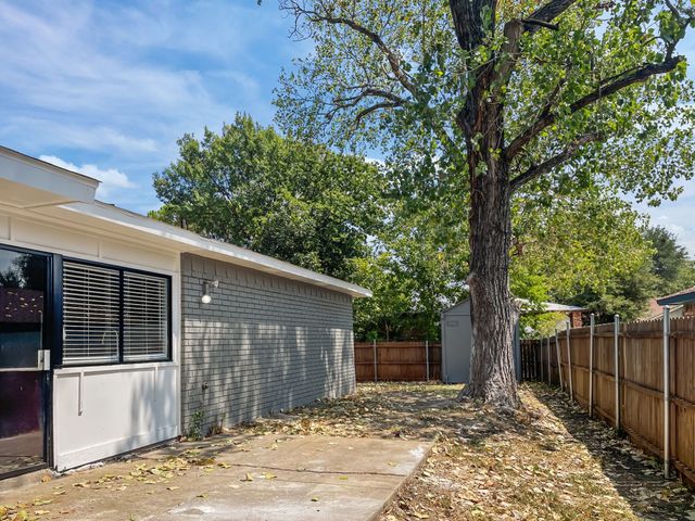 6210 Glenmoor Drive, Garland, TX 75043