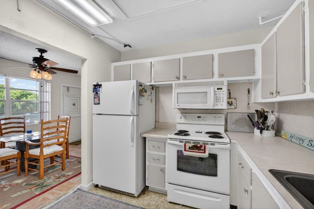 348 Wellington H, West Palm Beach, FL 33417