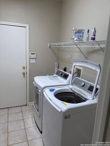 2614 Leakey, San Antonio, TX 78251