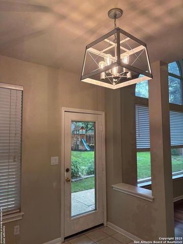 2614 Leakey, San Antonio, TX 78251