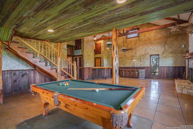 2205 Field Rd., Seguin, TX 78155