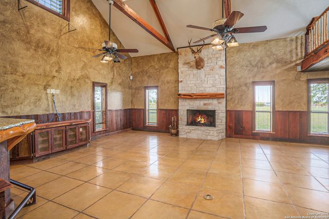 2205 Field Rd., Seguin, TX 78155