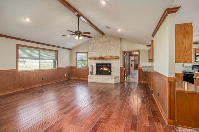2205 Field Rd., Seguin, TX 78155