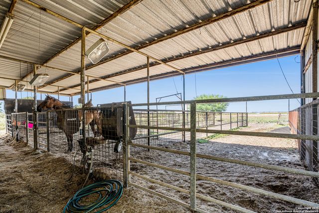 2205 Field Rd., Seguin, TX 78155