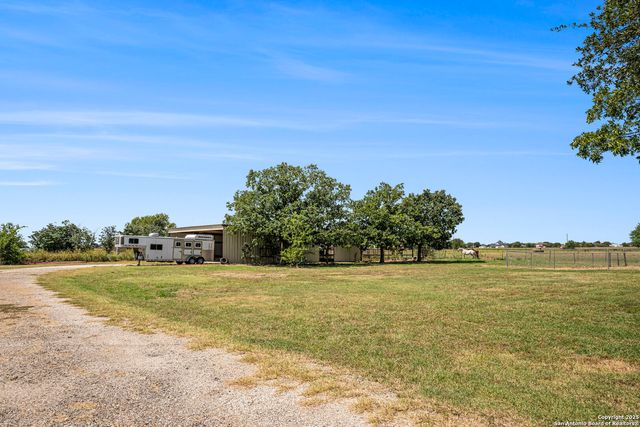 2205 Field Rd., Seguin, TX 78155