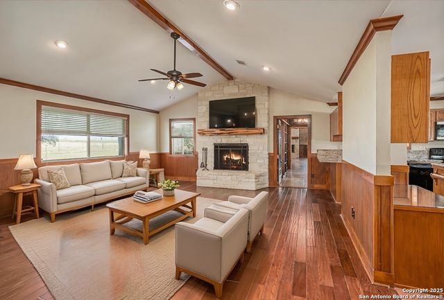 2205 Field Rd., Seguin, TX 78155