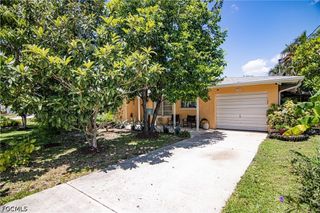 2305 SE 16th ST, Cape Coral, FL 33990