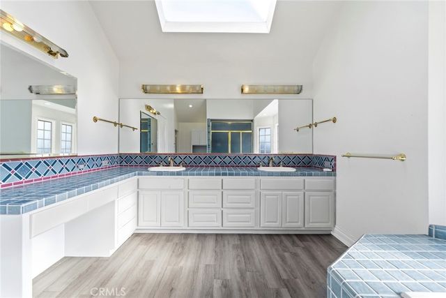 23721 Sarda Road, Valencia, CA 91355