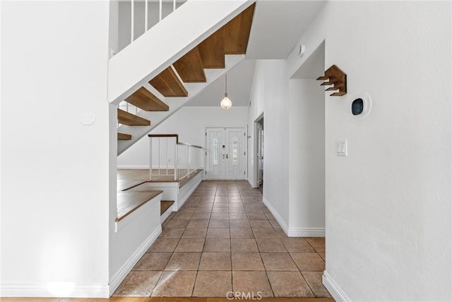23721 Sarda Road, Valencia, CA 91355