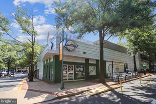 2519 S KENMORE CT, Arlington, VA 22206