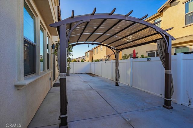 30458 VILLAGE KNOLL Drive, Menifee, CA 92584