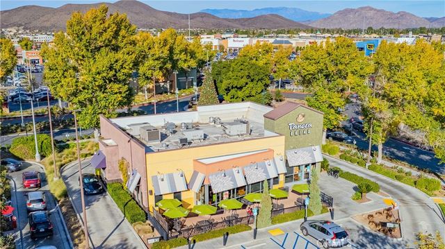 30458 VILLAGE KNOLL Drive, Menifee, CA 92584