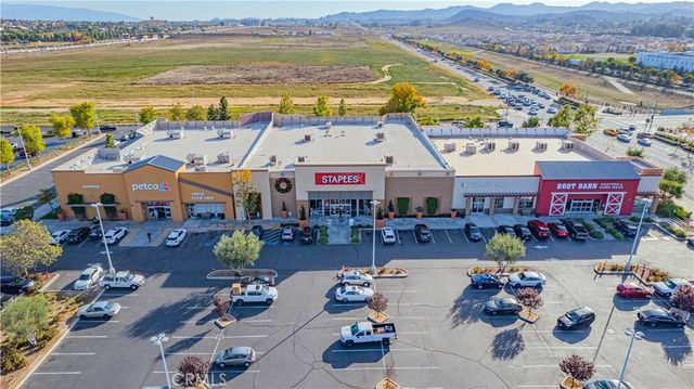 30458 VILLAGE KNOLL Drive, Menifee, CA 92584
