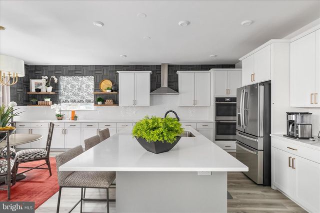 174 WILLIAMSON RD, Winchester, VA 22602