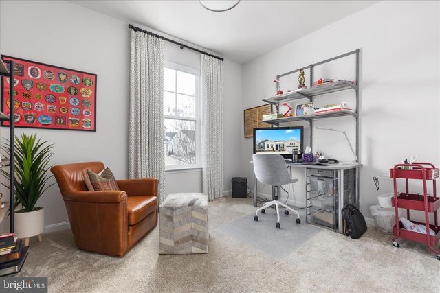 174 WILLIAMSON RD, Winchester, VA 22602