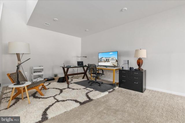 174 WILLIAMSON RD, Winchester, VA 22602