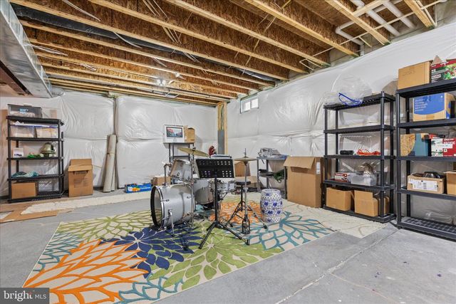 174 WILLIAMSON RD, Winchester, VA 22602