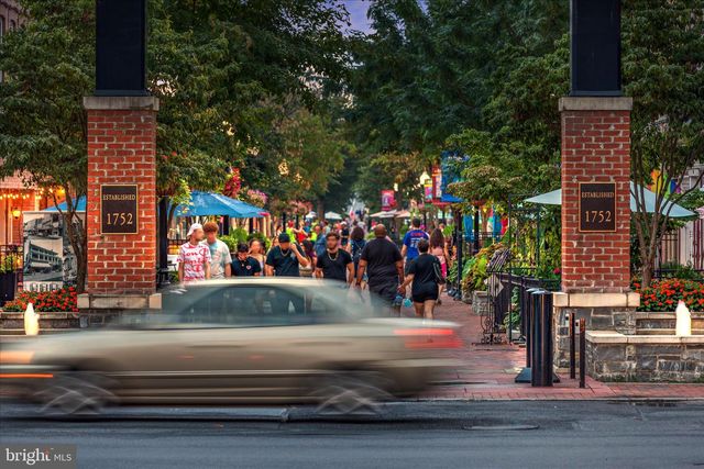 174 WILLIAMSON RD, Winchester, VA 22602