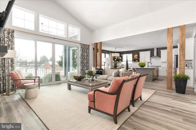 174 WILLIAMSON RD, Winchester, VA 22602