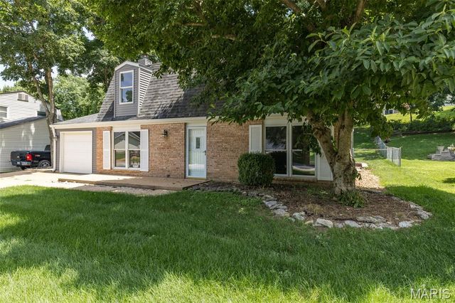 1954 Parkton Way, Barnhart, MO 63012