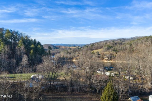 1183 Cowan Town Road, Butler, TN 37640