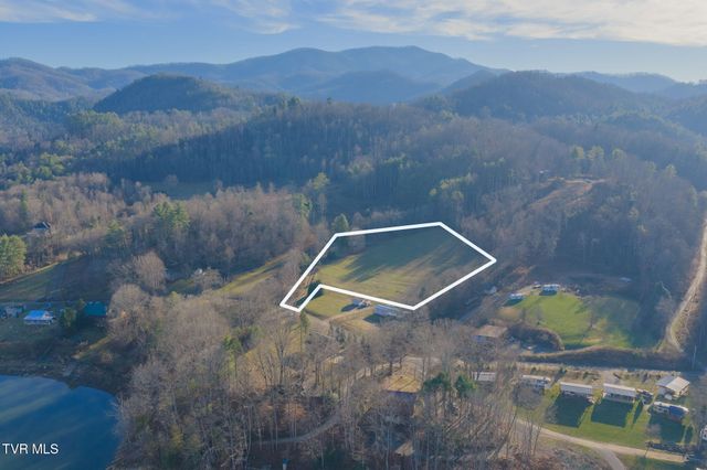 1183 Cowan Town Road, Butler, TN 37640