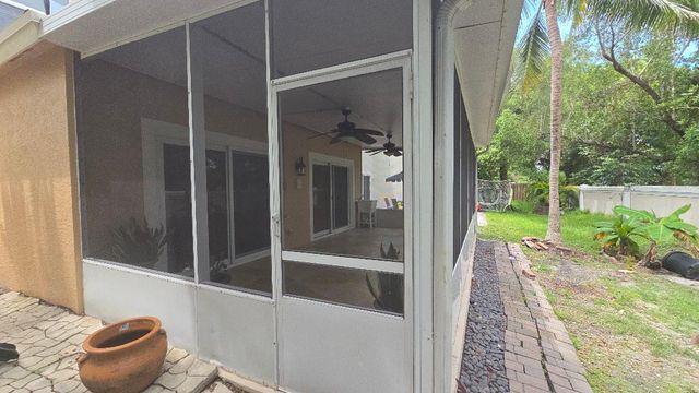 10351 NW 7TH Street, Coral Springs, FL 33071