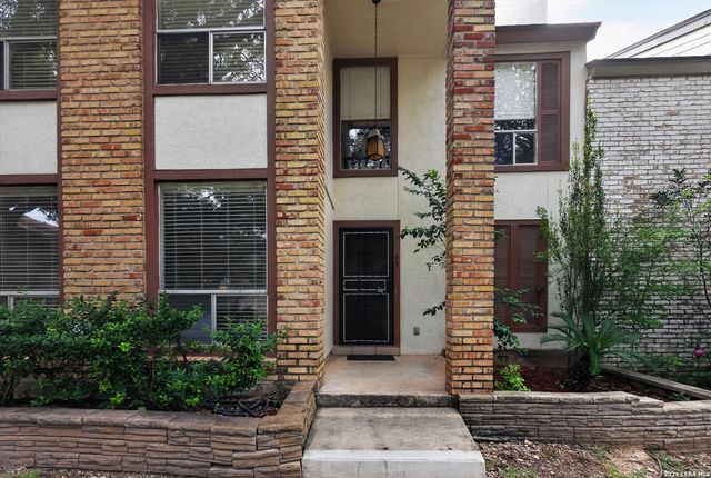11303 Vance Jackson Rd Apt B3, San Antonio, TX 78230