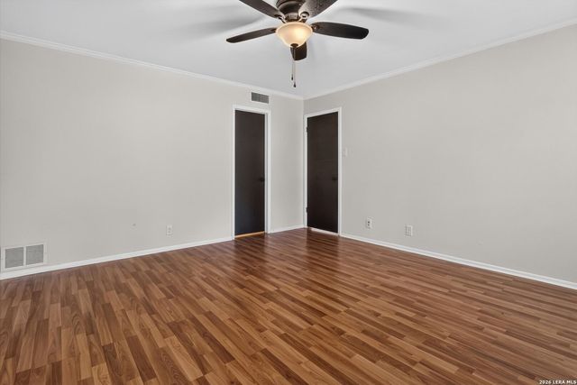 11303 Vance Jackson Rd Apt B3, San Antonio, TX 78230