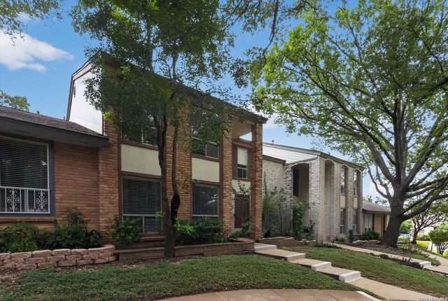 11303 Vance Jackson Rd Apt B3, San Antonio, TX 78230