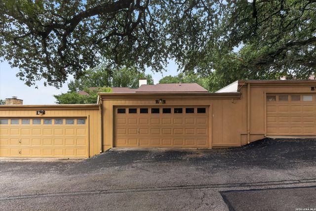 11303 Vance Jackson Rd Apt B3, San Antonio, TX 78230