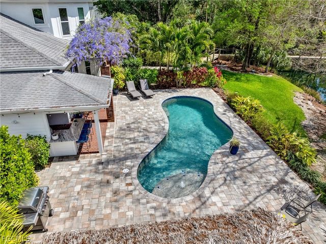 13672 Pine Villa LN, Fort Myers, FL 33912