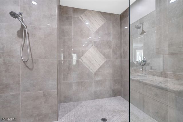 13672 Pine Villa LN, Fort Myers, FL 33912