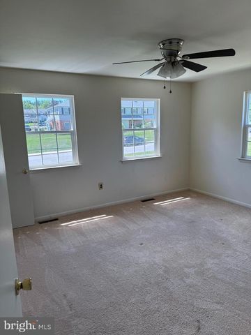 218 LEXINGTON RD, Schwenksville, PA 19473
