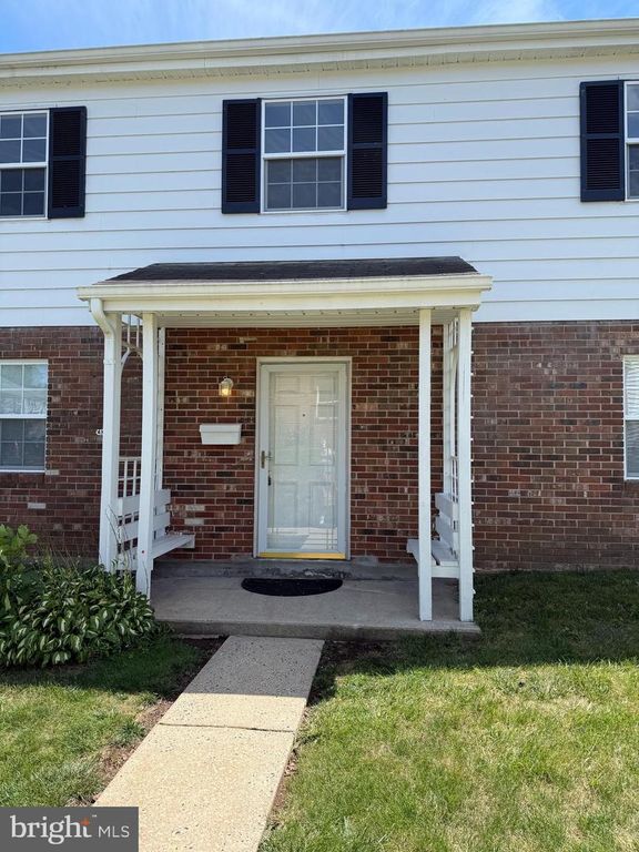 218 LEXINGTON RD, Schwenksville, PA 19473