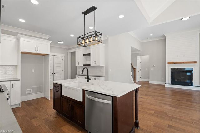 3912 Wynne Brook Court, High Point, NC 27265