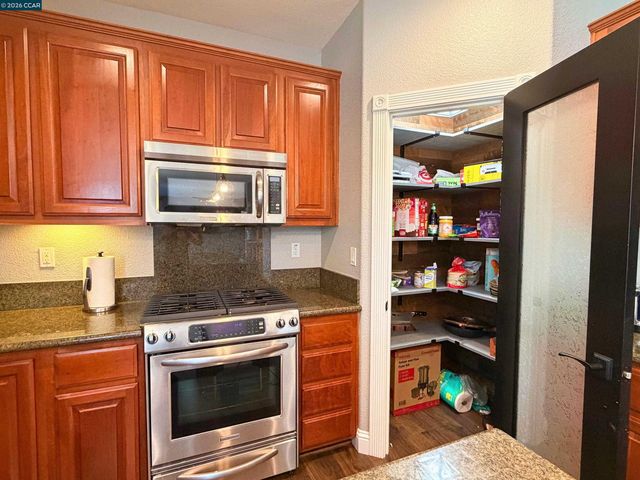 49 Nettle Ct, Oakley, CA 94561