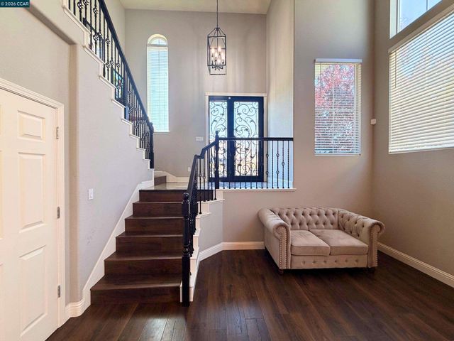 49 Nettle Ct, Oakley, CA 94561